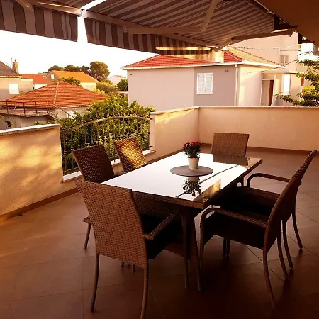 Apartment Apartman Marino Kastela